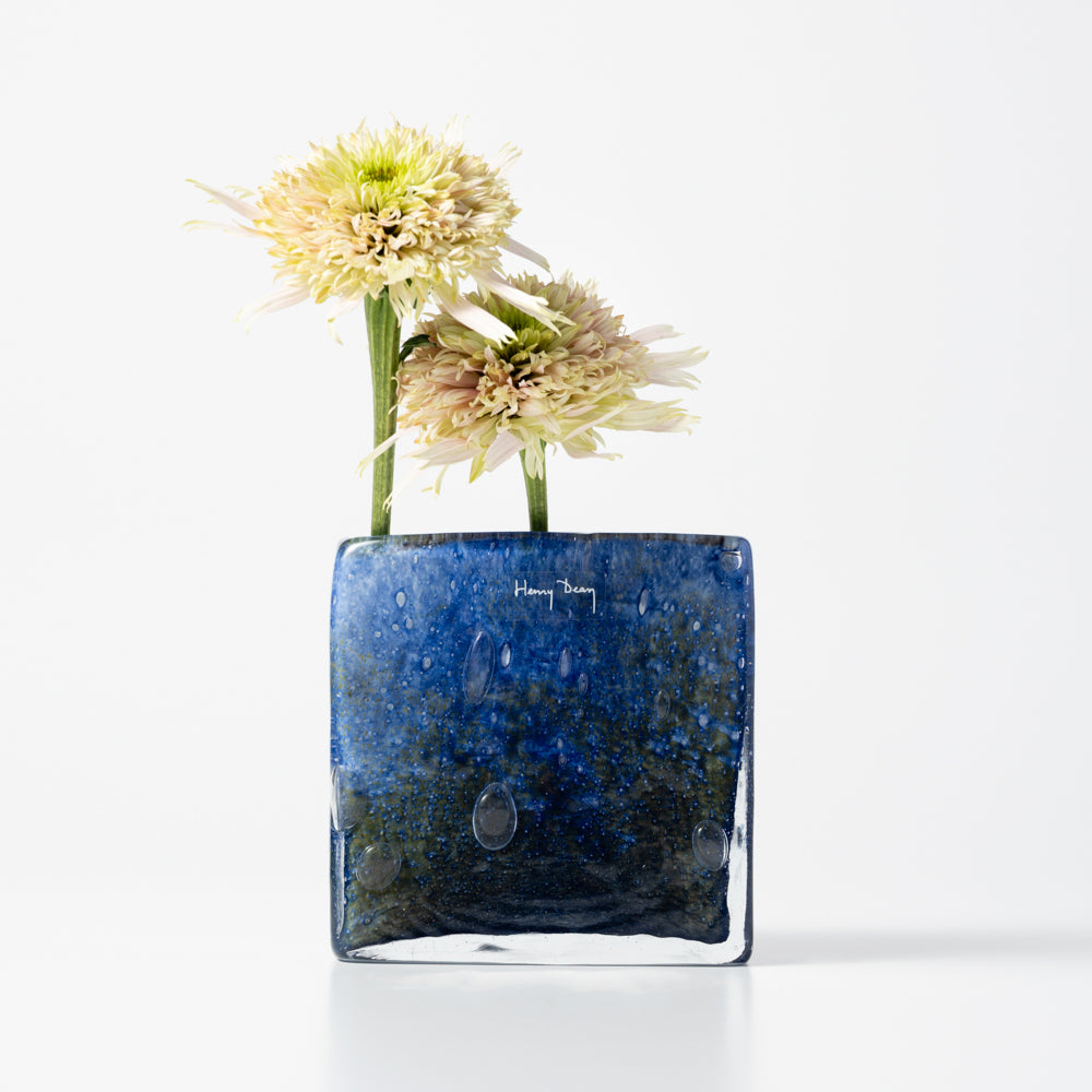 Square XS ナイトライフ